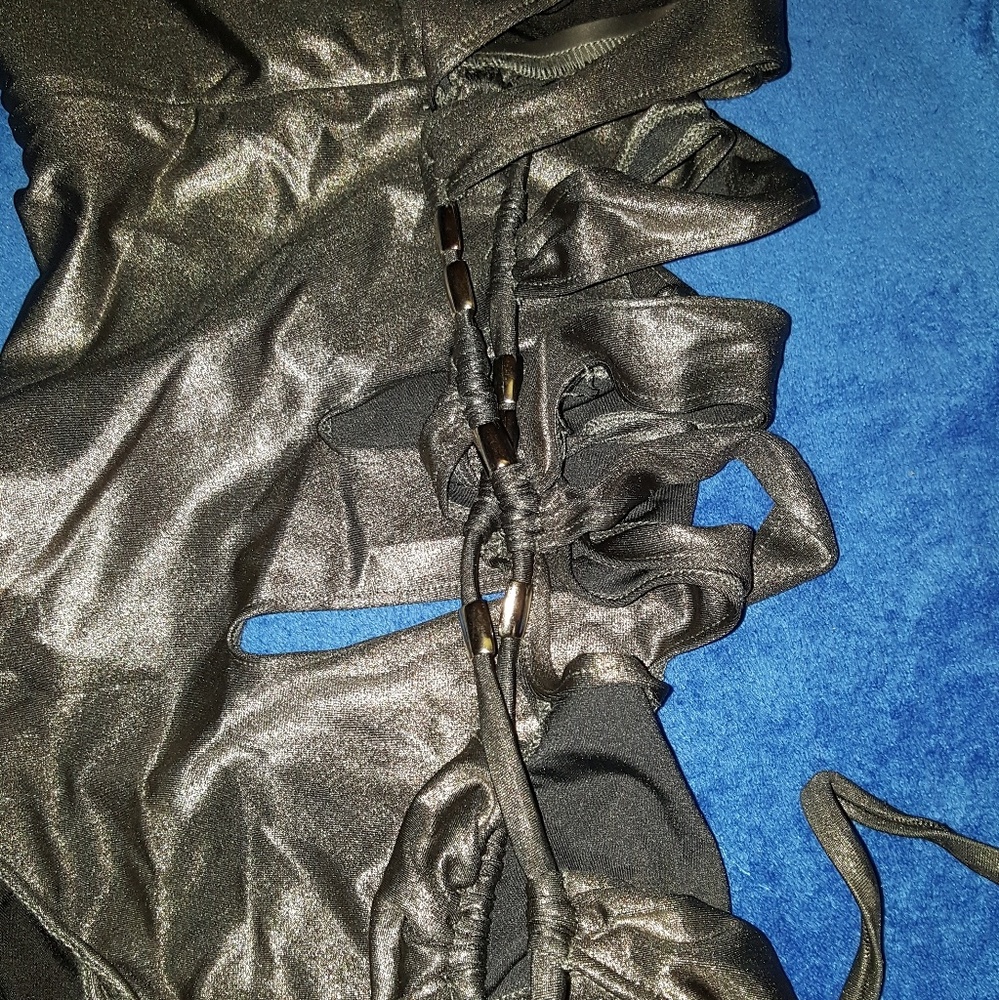 Authentic Beach Bunny Wind It Up Kardashian 5108 - Picture 5 of 7